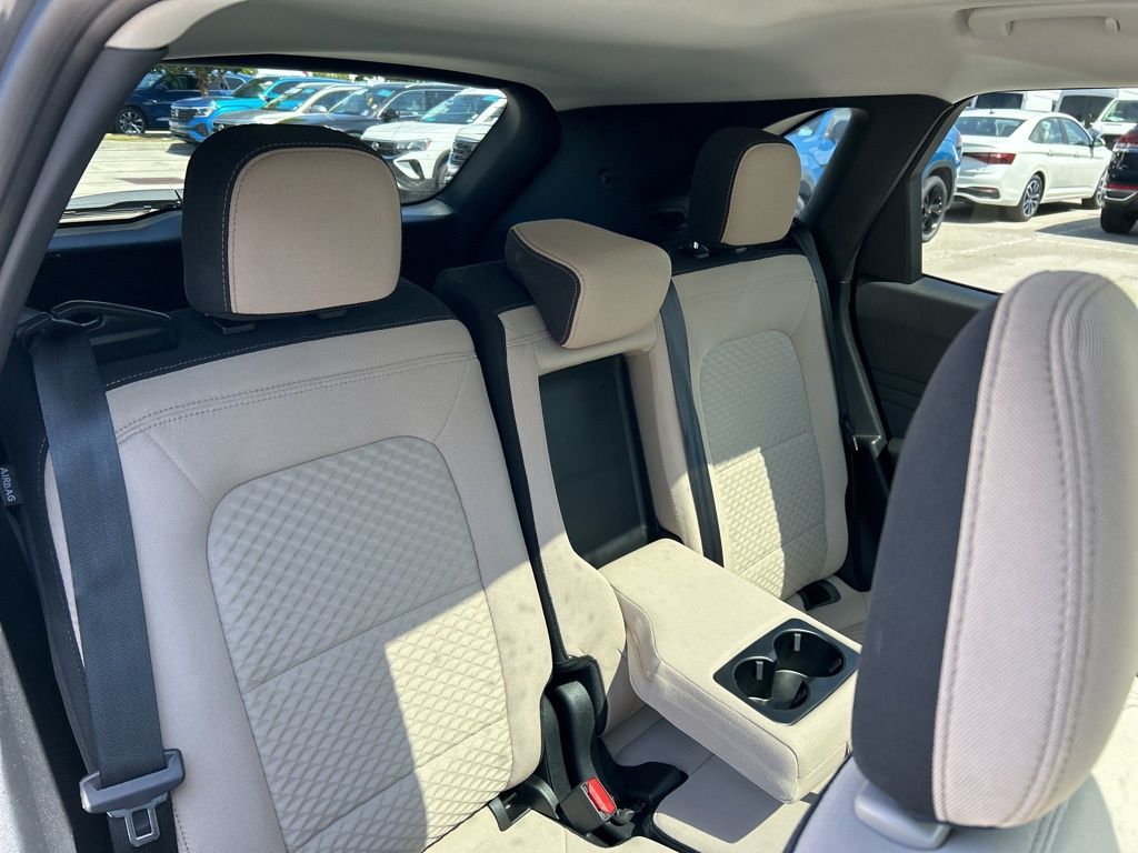 Vehicle image 44 of 51