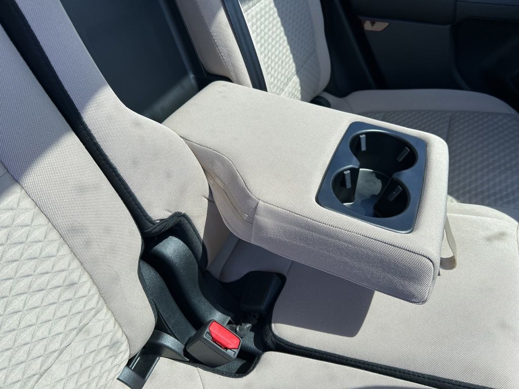 Vehicle image 45 of 51