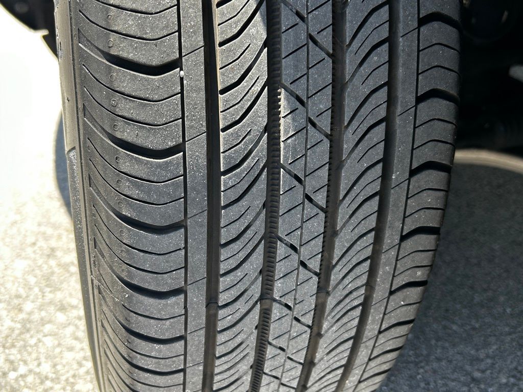 Vehicle image 49 of 51