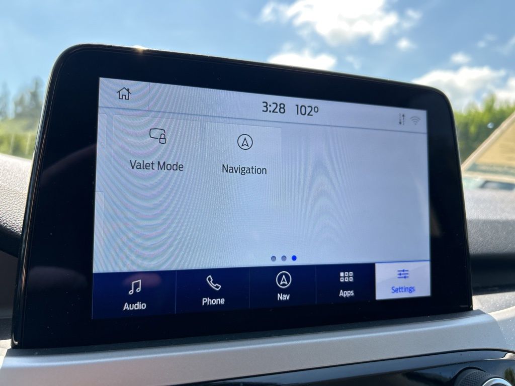 Vehicle image 29 of 51