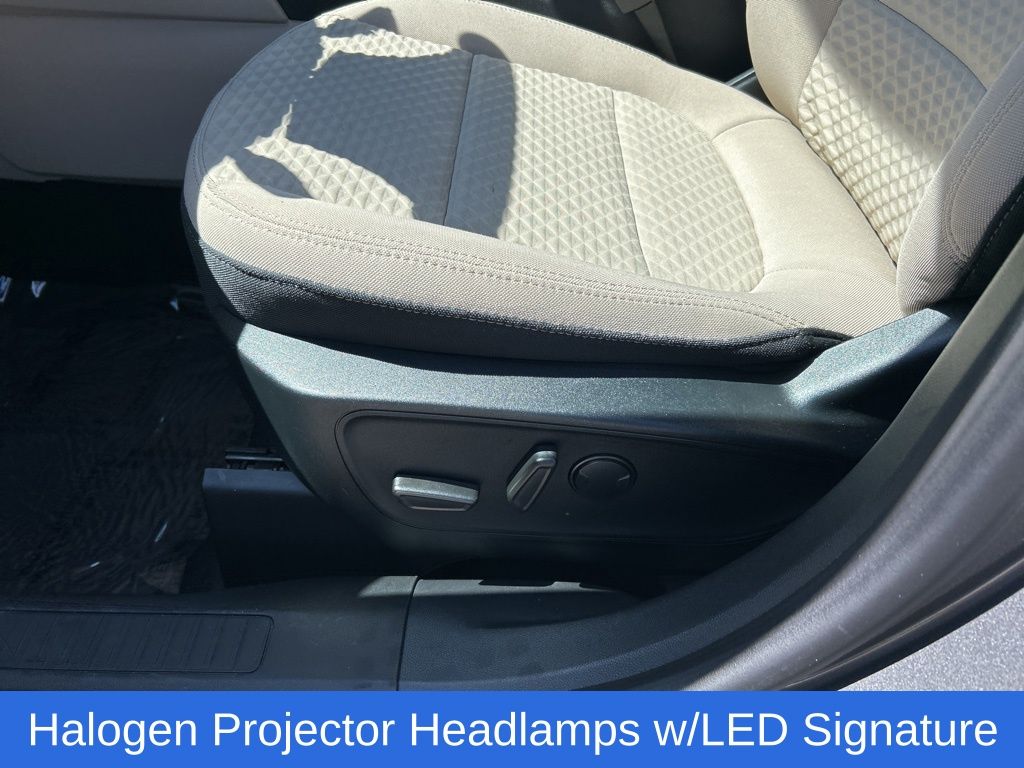 Vehicle image 10 of 51