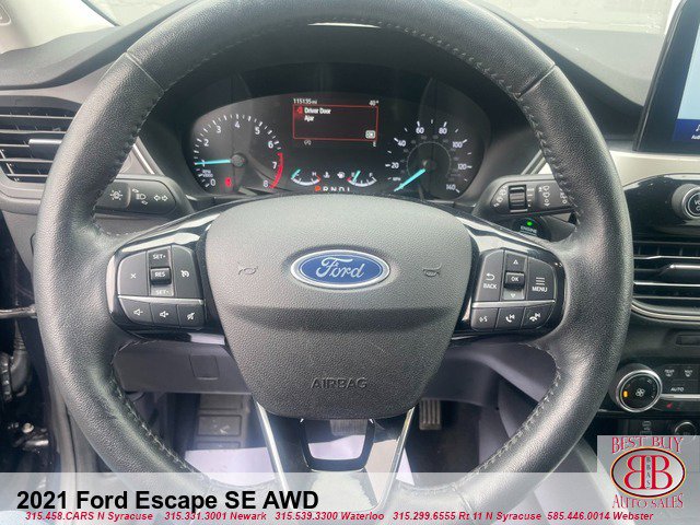Vehicle image 13 of 15