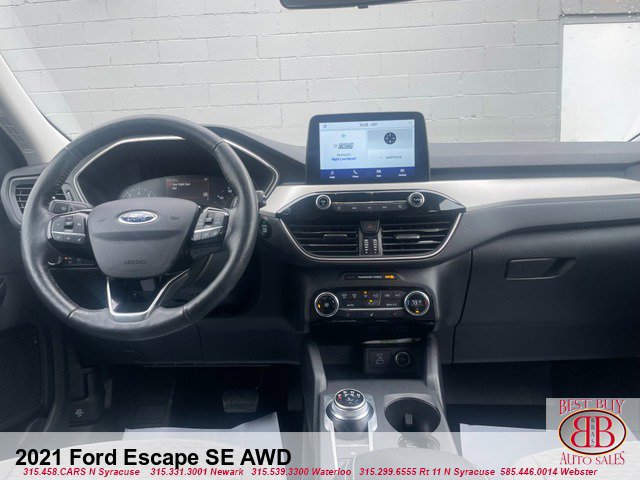 Vehicle image 11 of 15