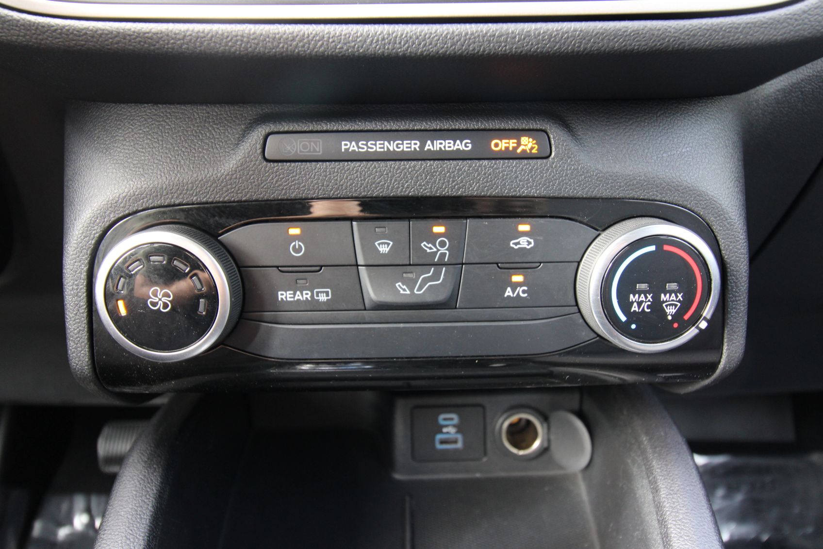 2021 Ford Escape SE Image 31 of 32