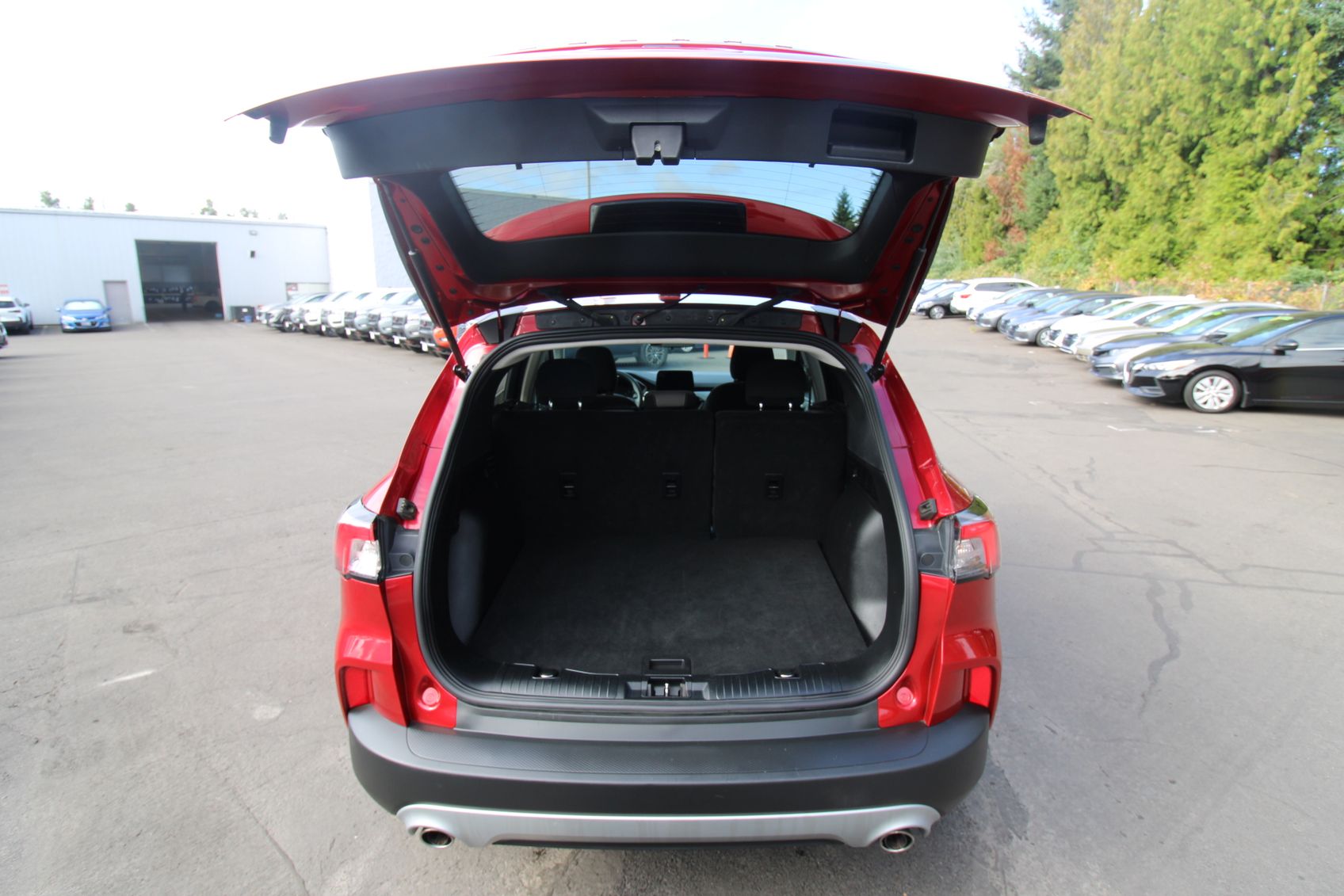 2021 Ford Escape SE Image 10 of 32