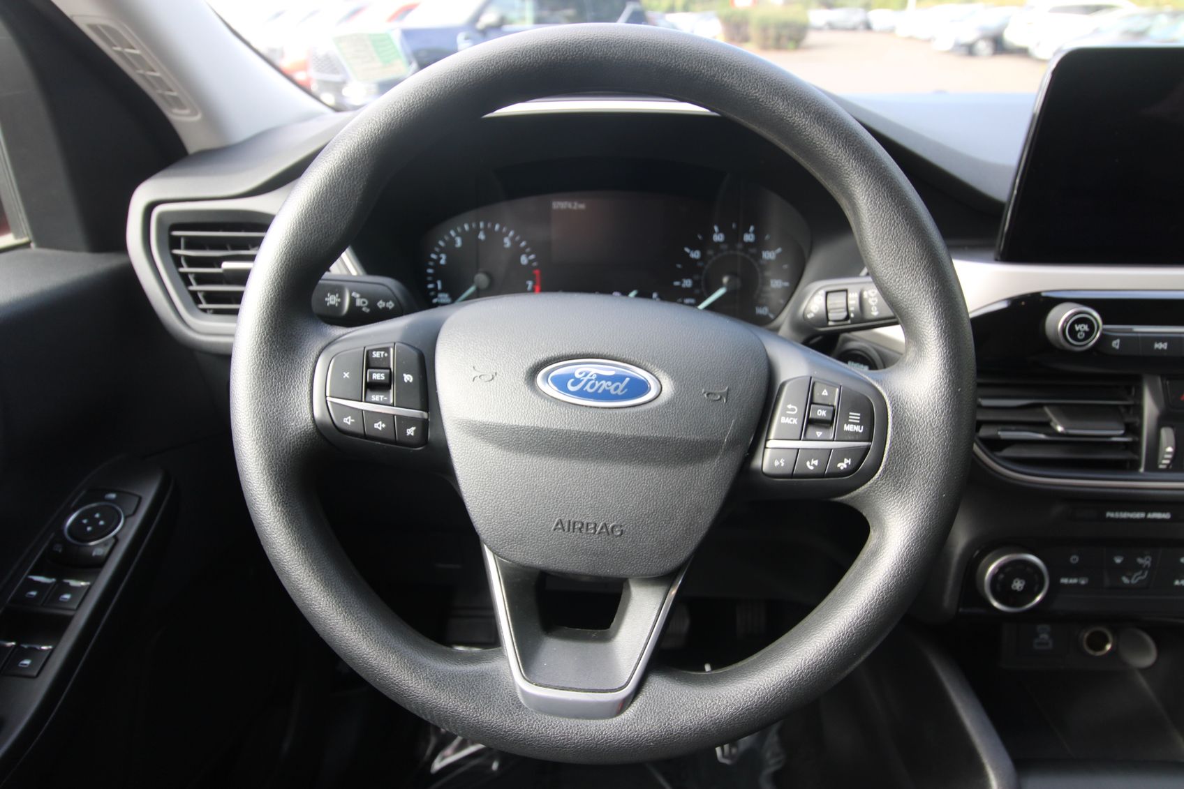 2021 Ford Escape SE Image 30 of 32