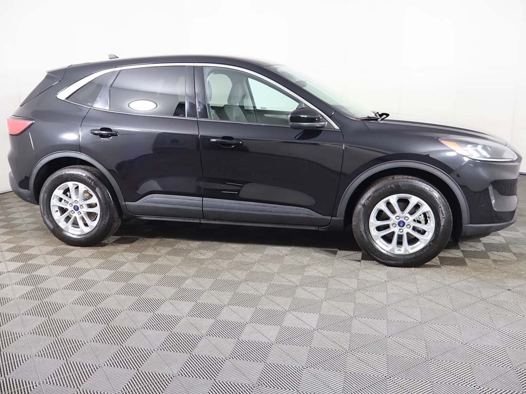 2021 Ford Escape SE Image 8 of 51
