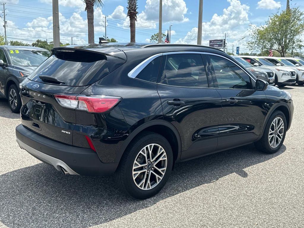Vehicle image 6 of 47