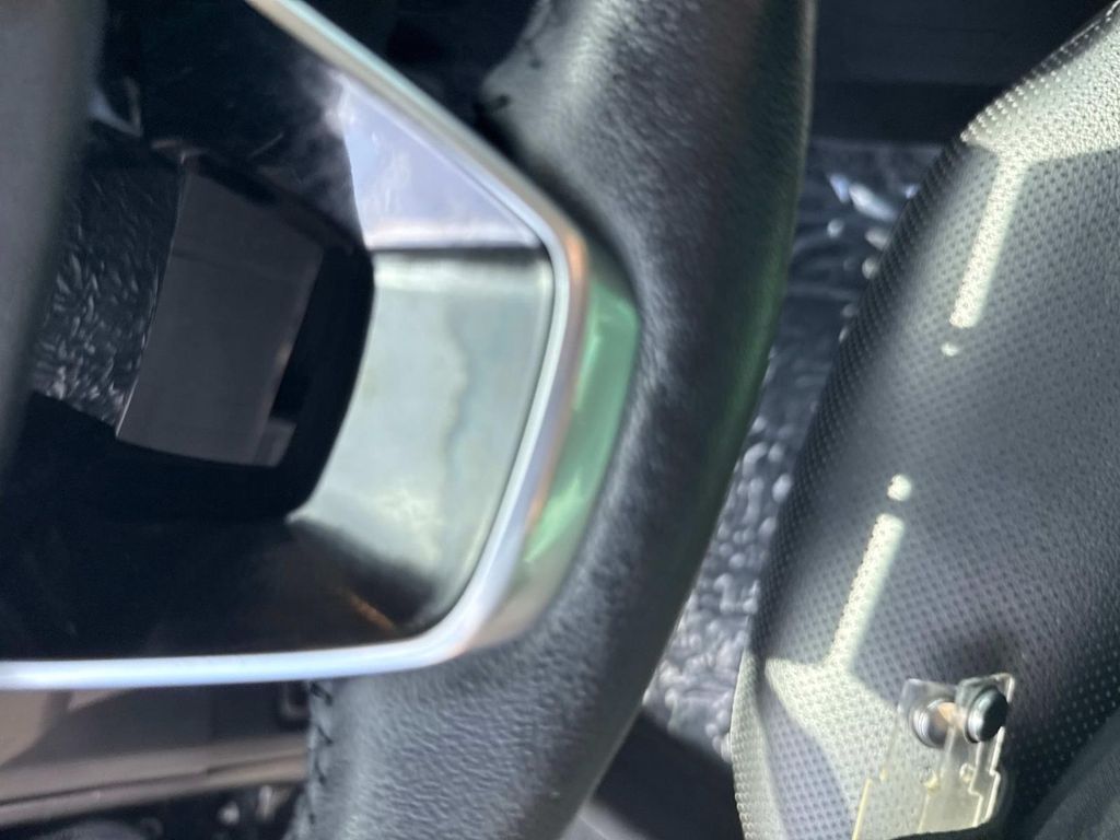 Vehicle image 36 of 47