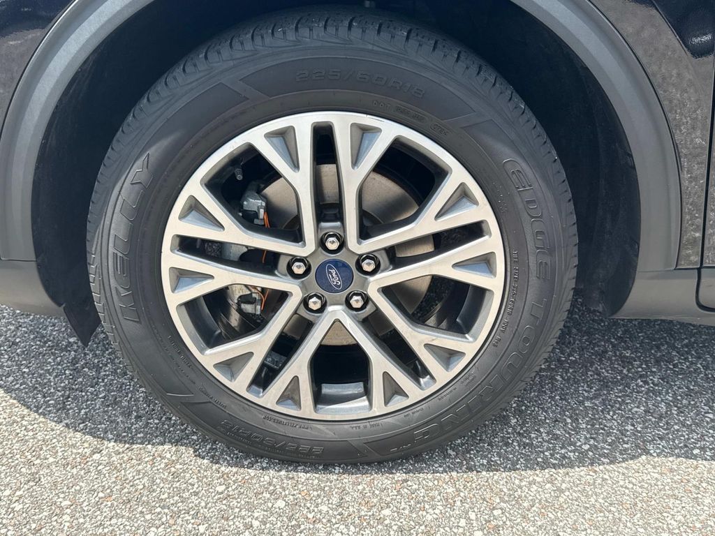 Vehicle image 12 of 47