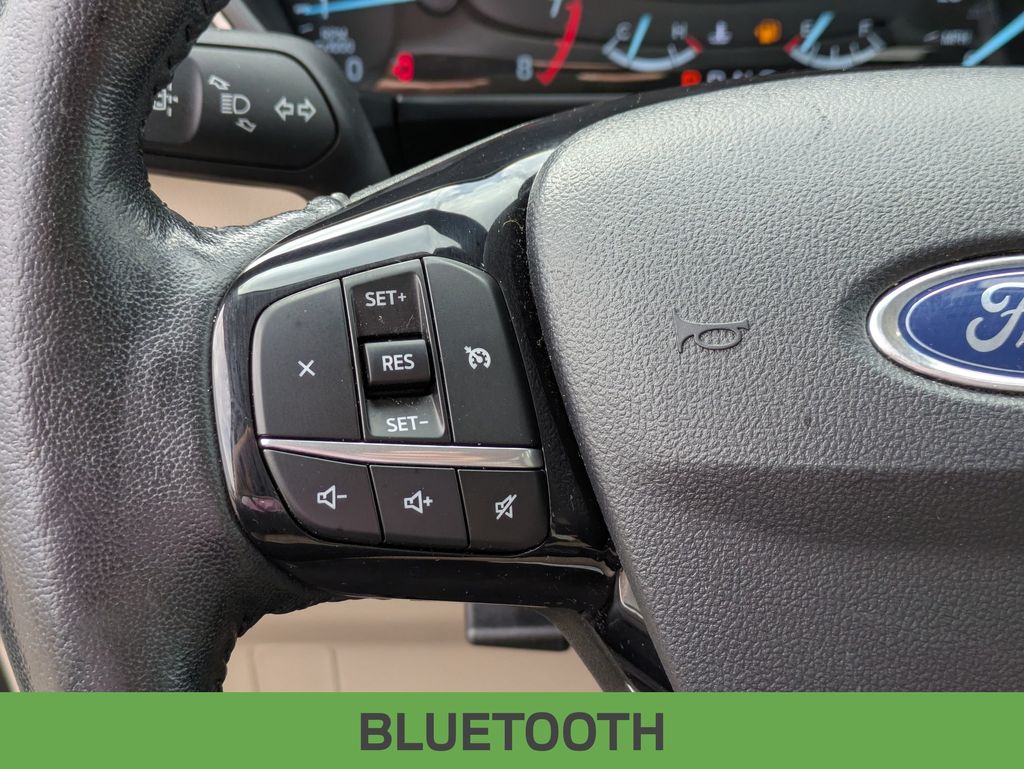 Vehicle image 19 of 33