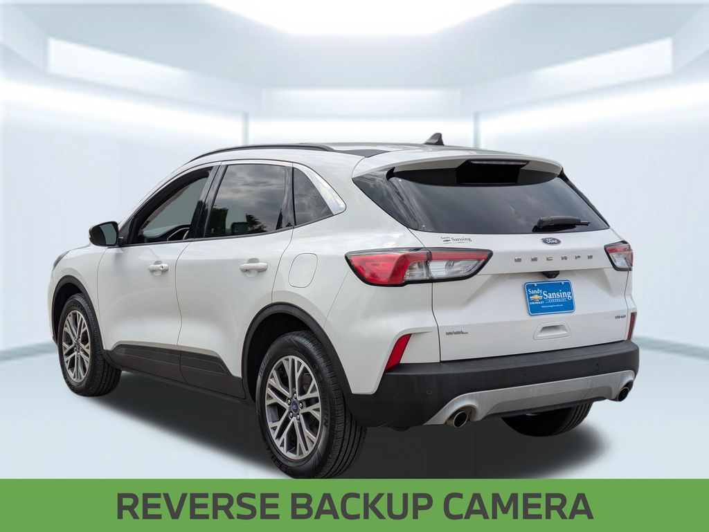 Vehicle image 8 of 33