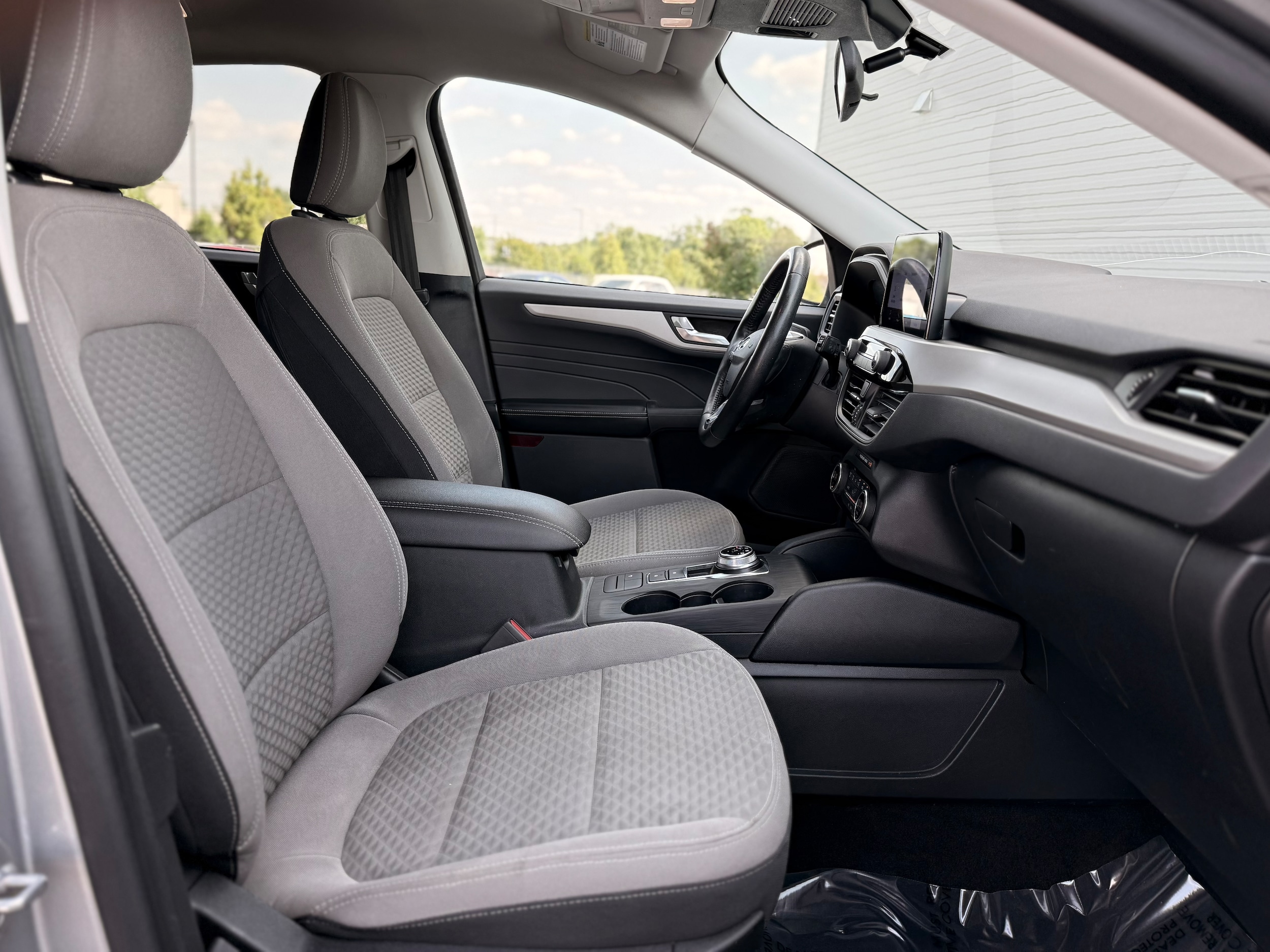 Vehicle image 22 of 35