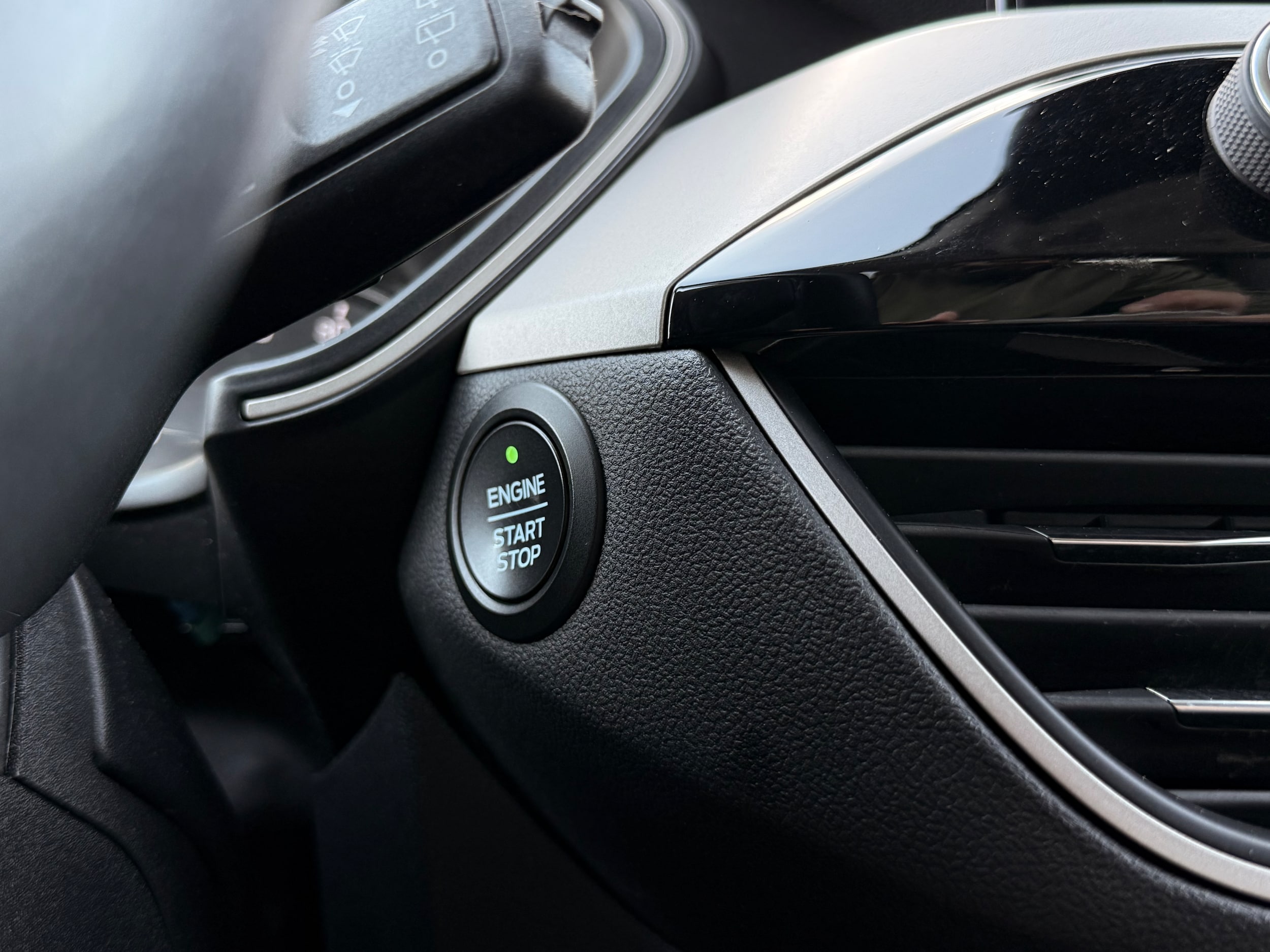 Vehicle image 29 of 35