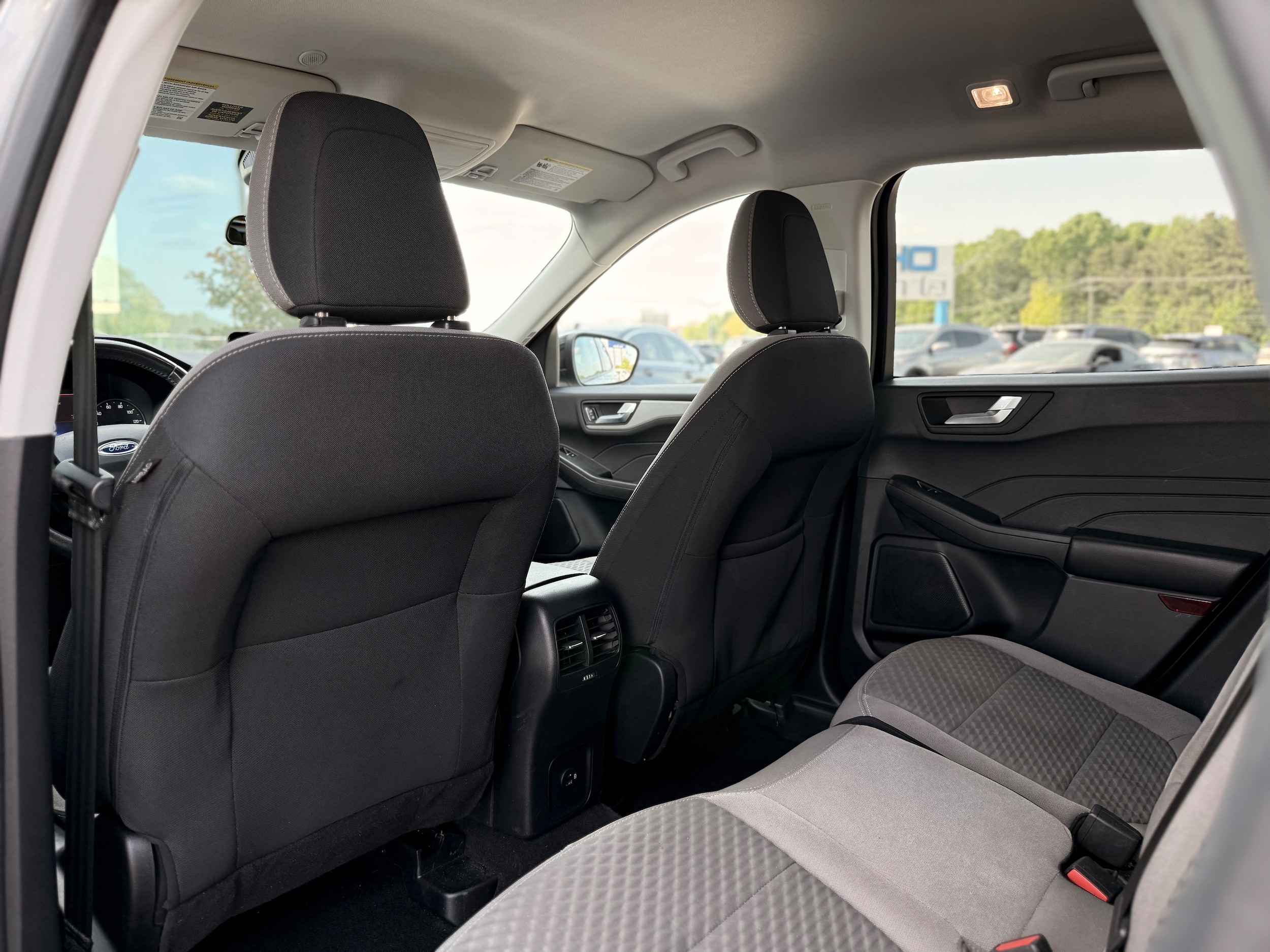 Vehicle image 16 of 35