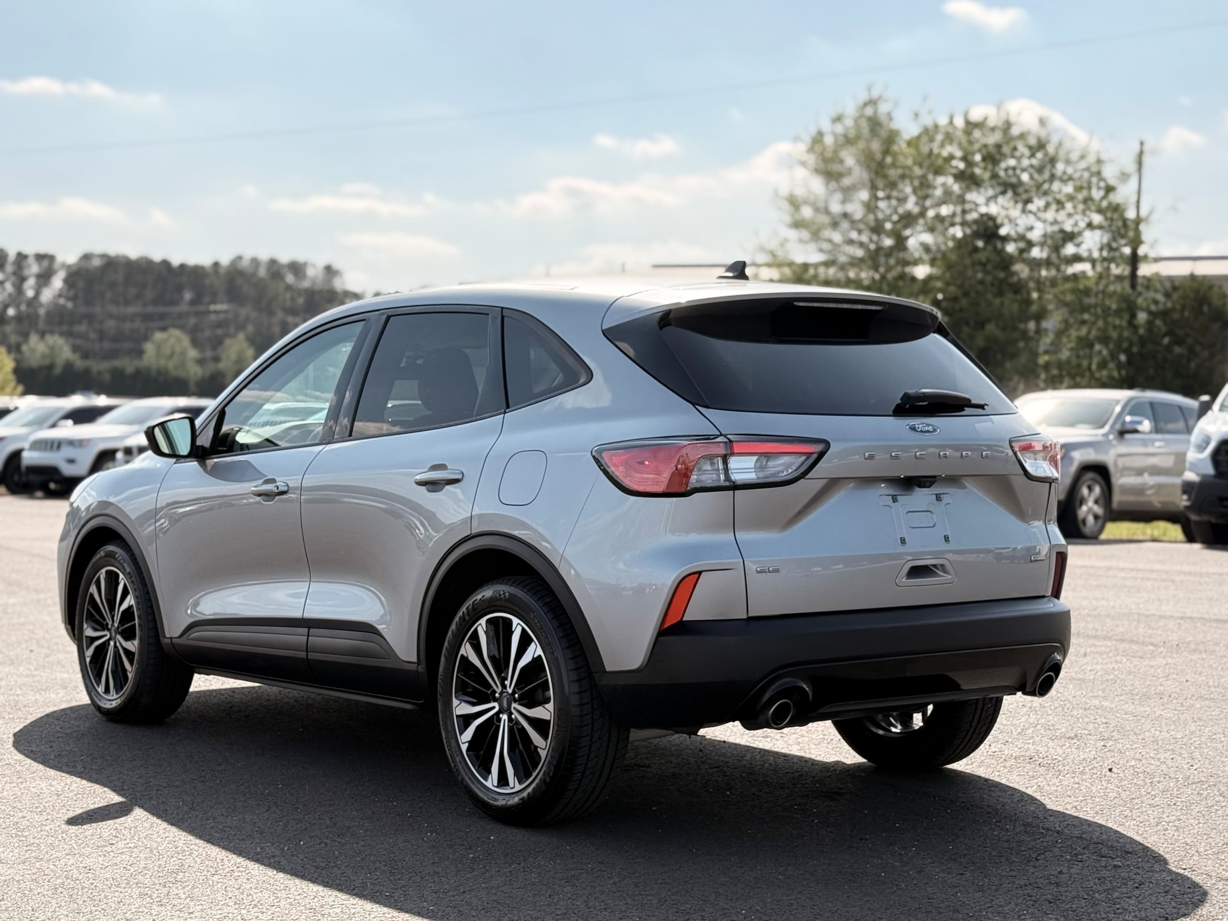 Vehicle image 10 of 35