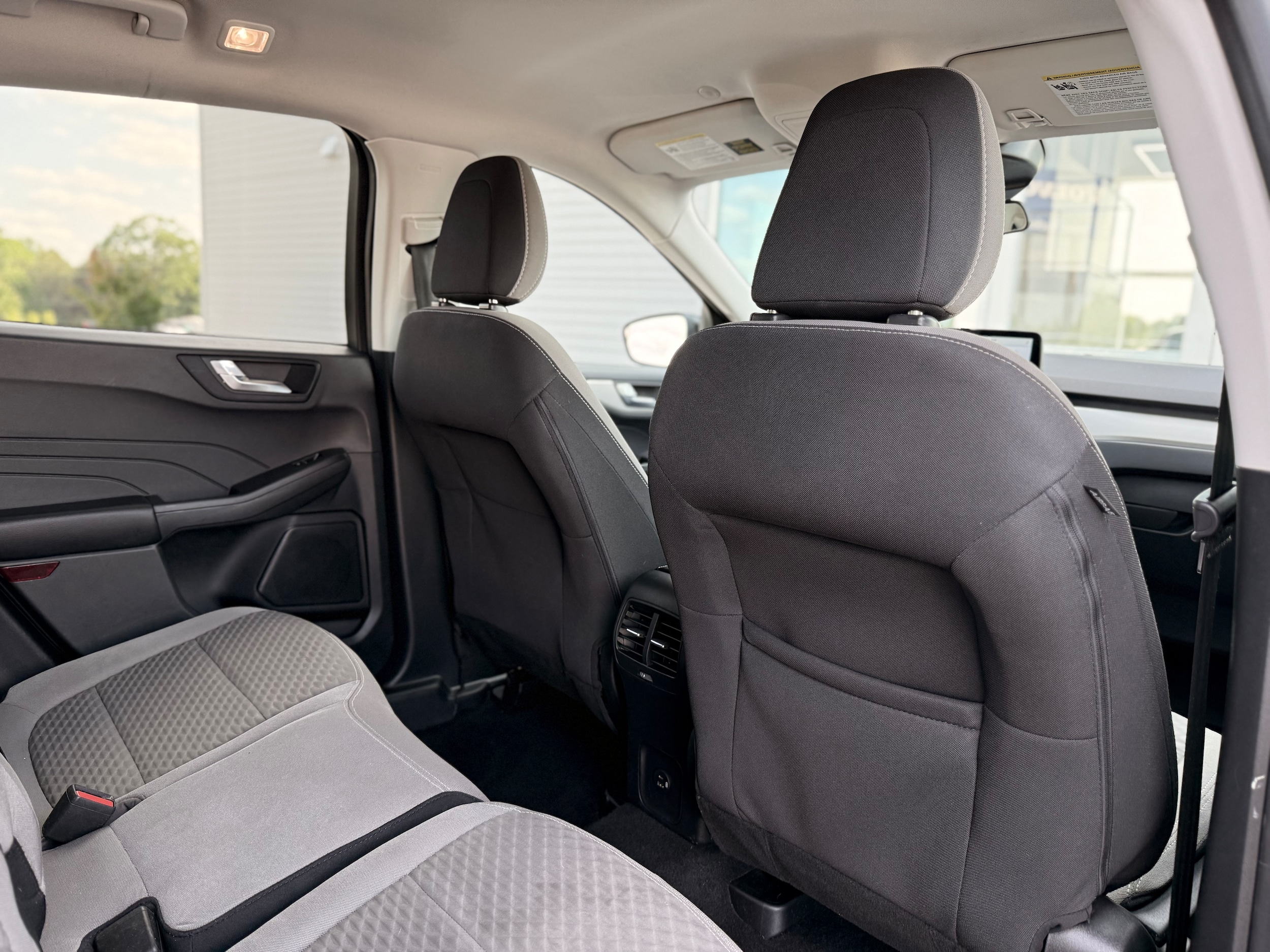 Vehicle image 18 of 35