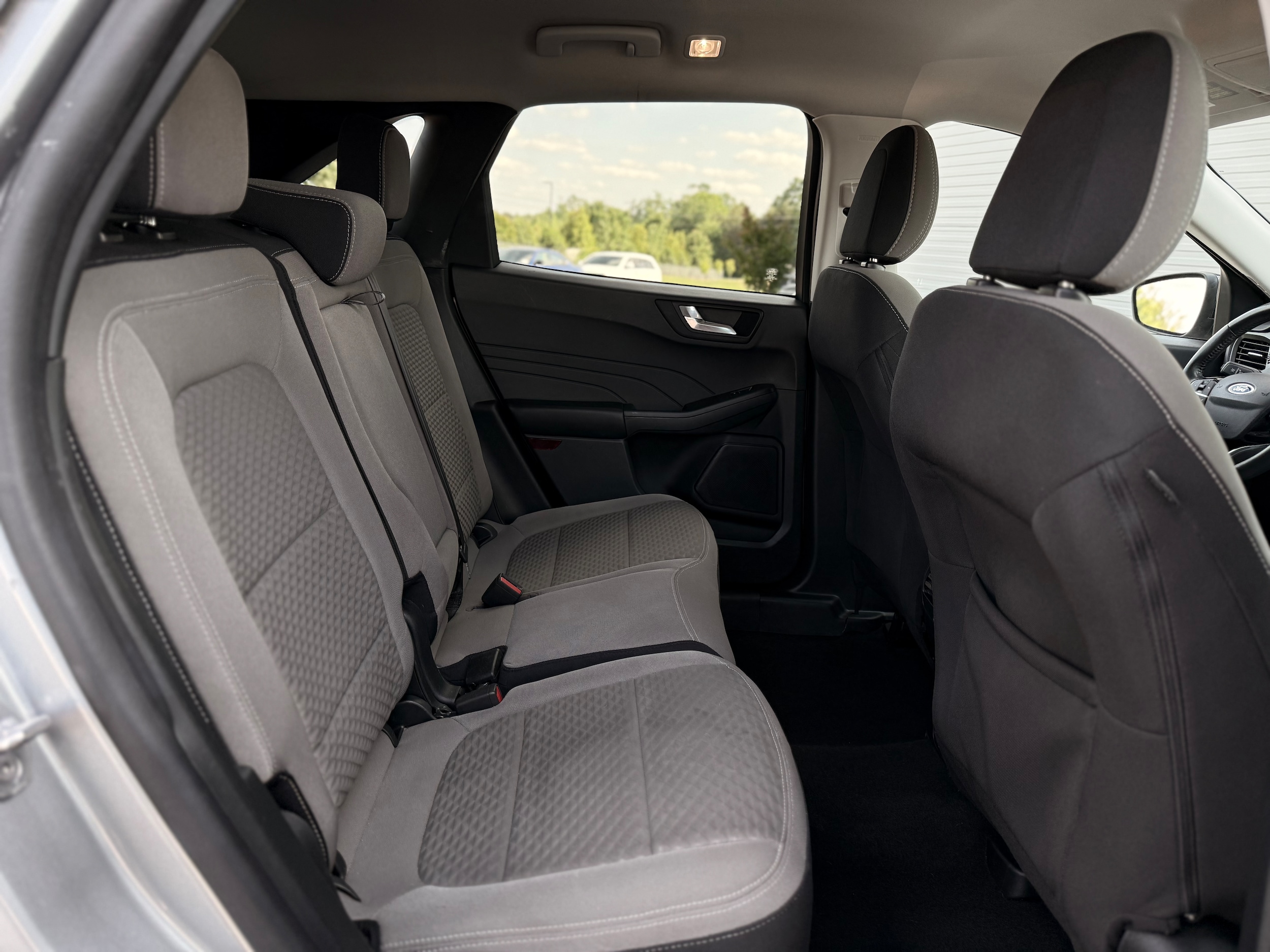 Vehicle image 17 of 35