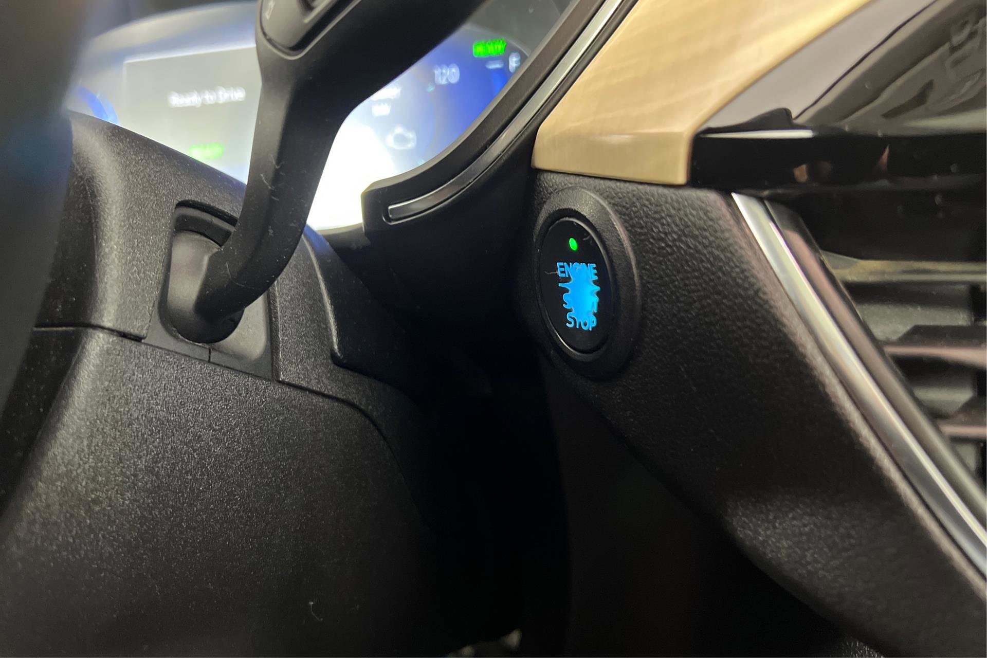 Vehicle image 26 of 29