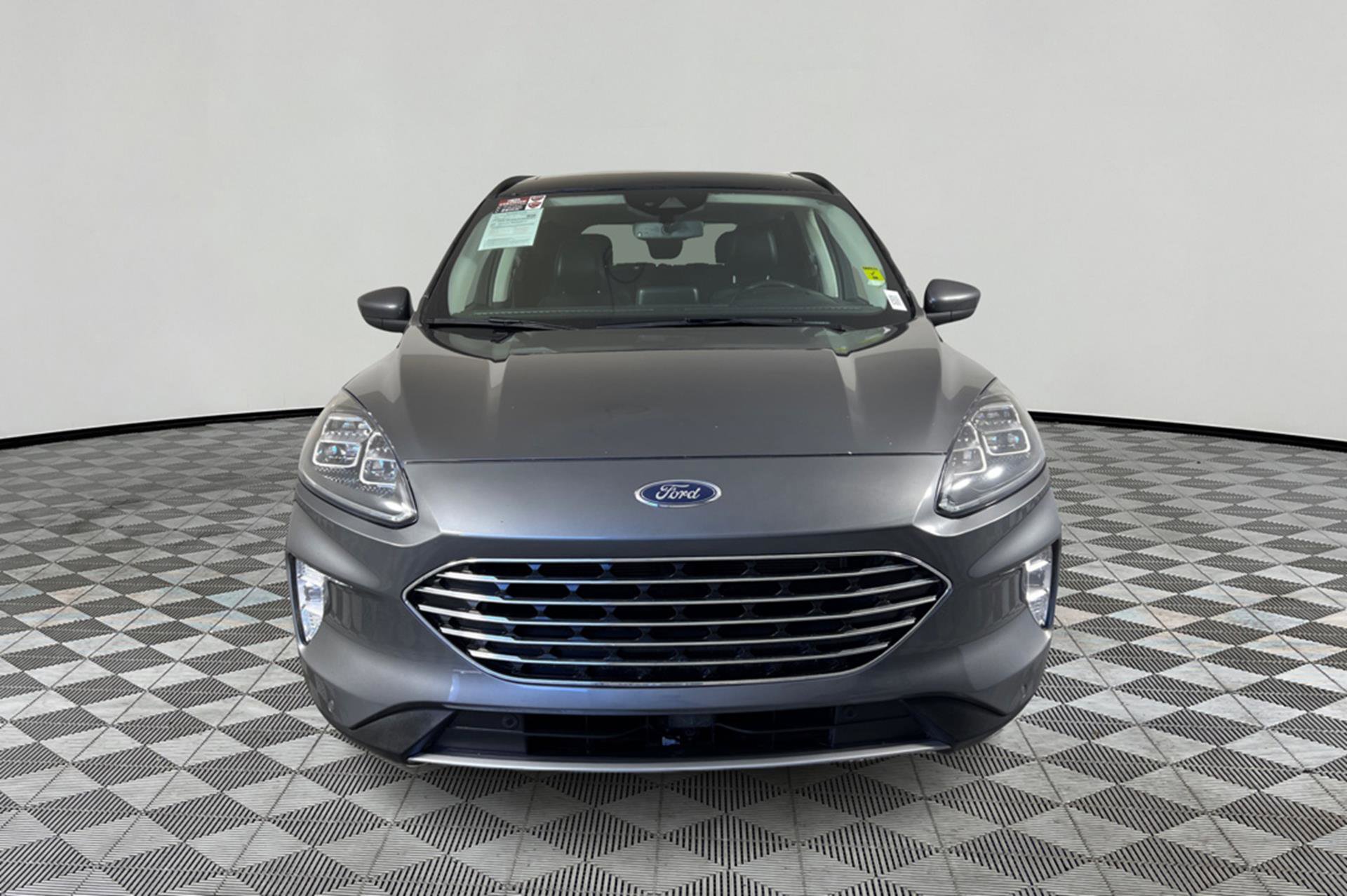 Vehicle image 2 of 29