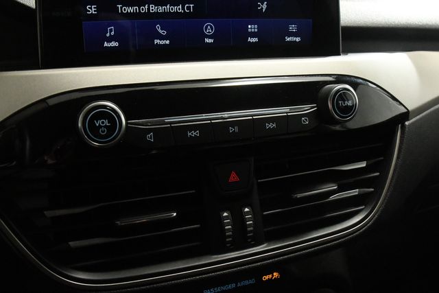 Vehicle image 16 of 29
