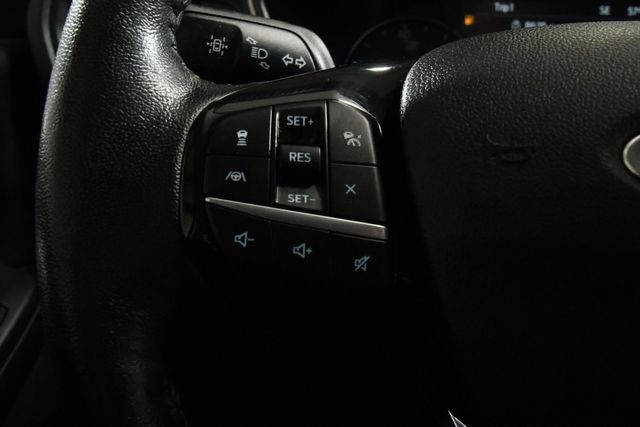 Vehicle image 18 of 29