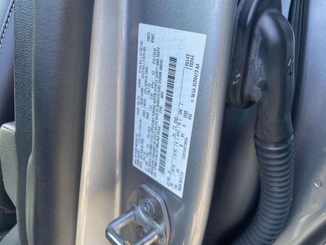 Vehicle image 24 of 37