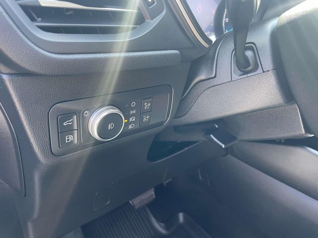 Vehicle image 25 of 37