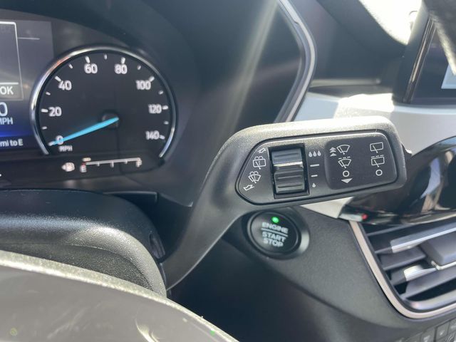 Vehicle image 35 of 37