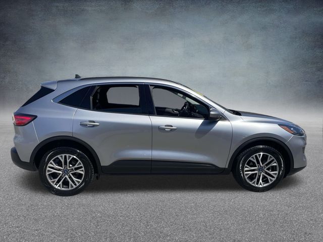 Vehicle image 4 of 37