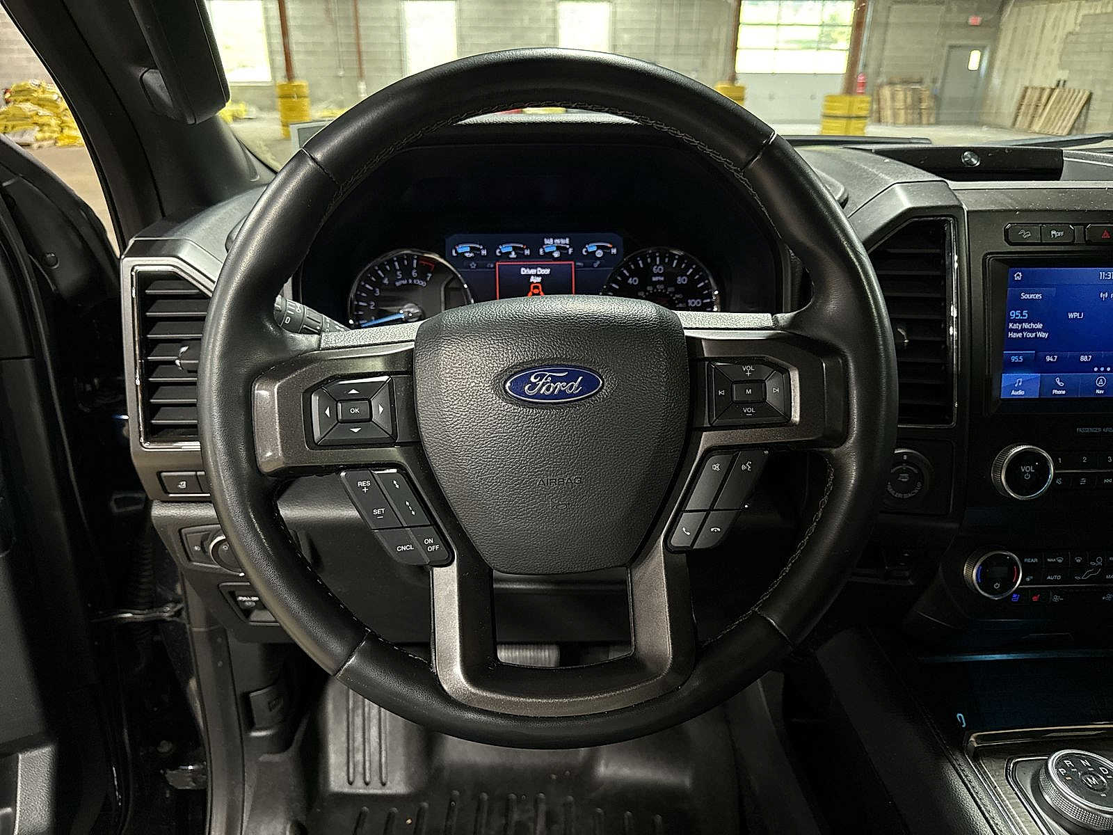 2021 Ford Expedition Limited Image 33 of 37