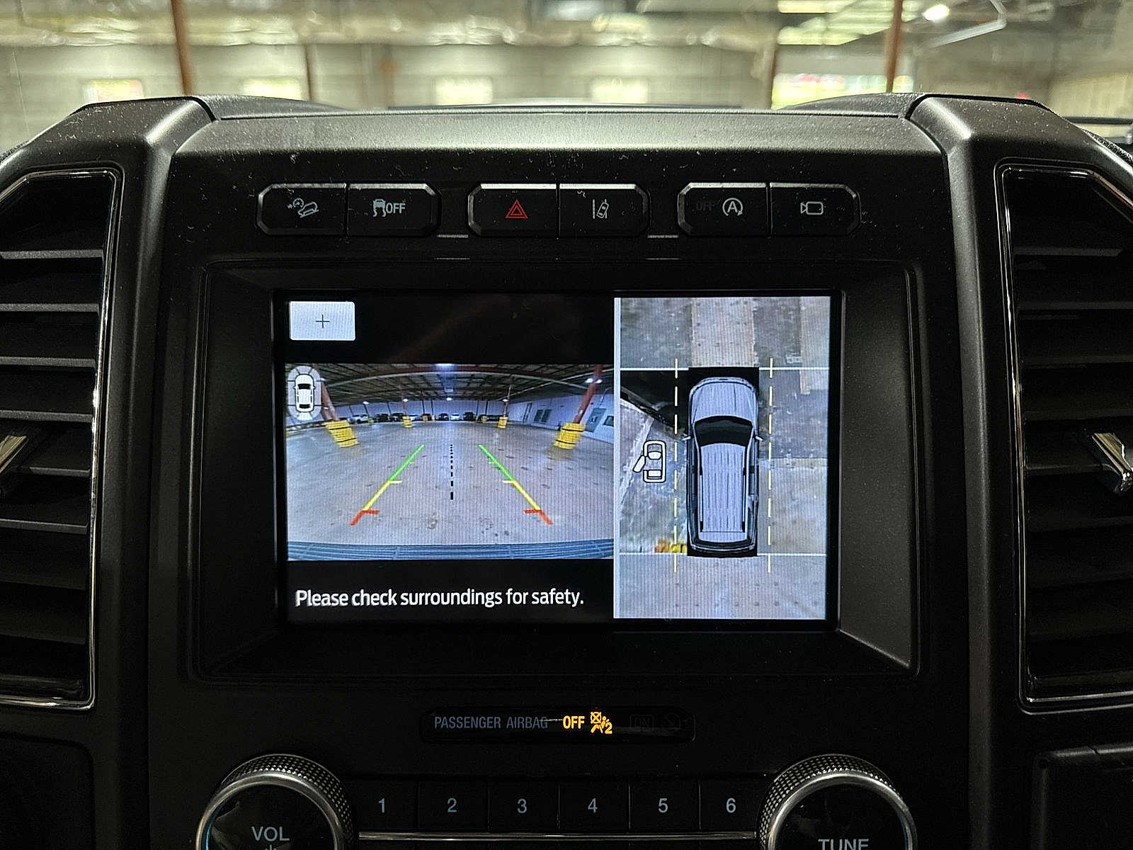 2021 Ford Expedition Limited Image 22 of 37