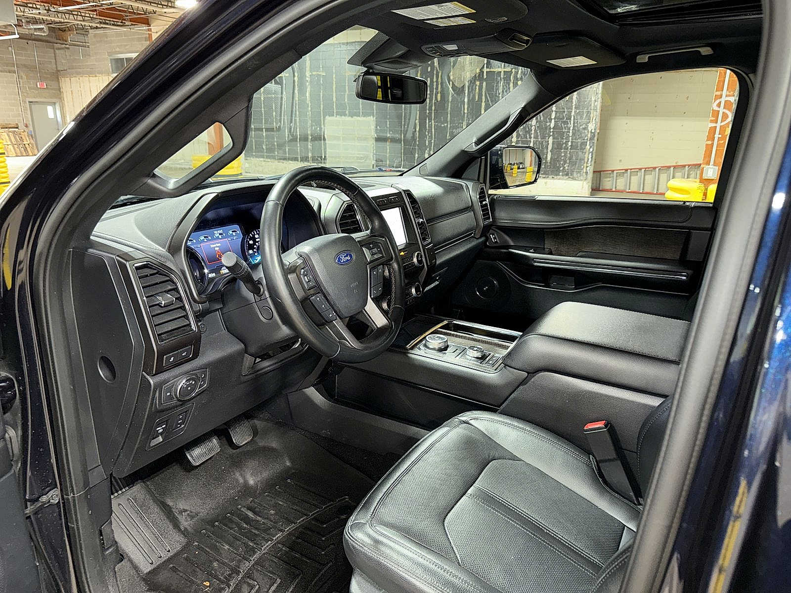 2021 Ford Expedition Limited Image 19 of 37