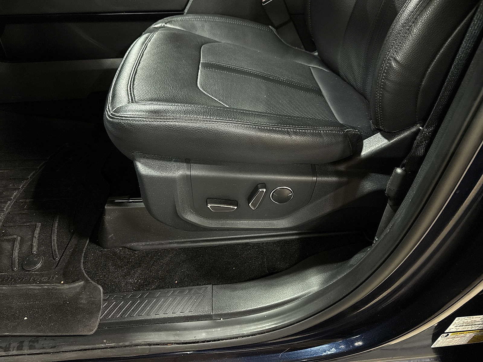 2021 Ford Expedition Limited Image 37 of 37