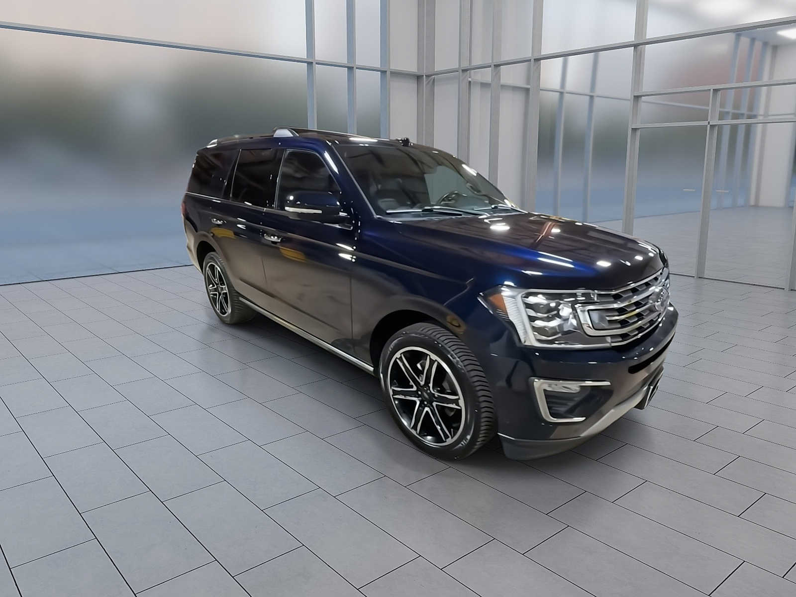 2021 Ford Expedition Limited Image 4 of 37