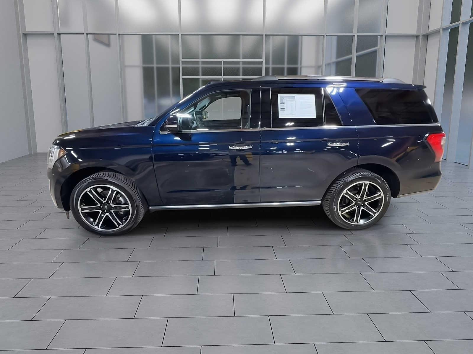2021 Ford Expedition Limited Image 9 of 37