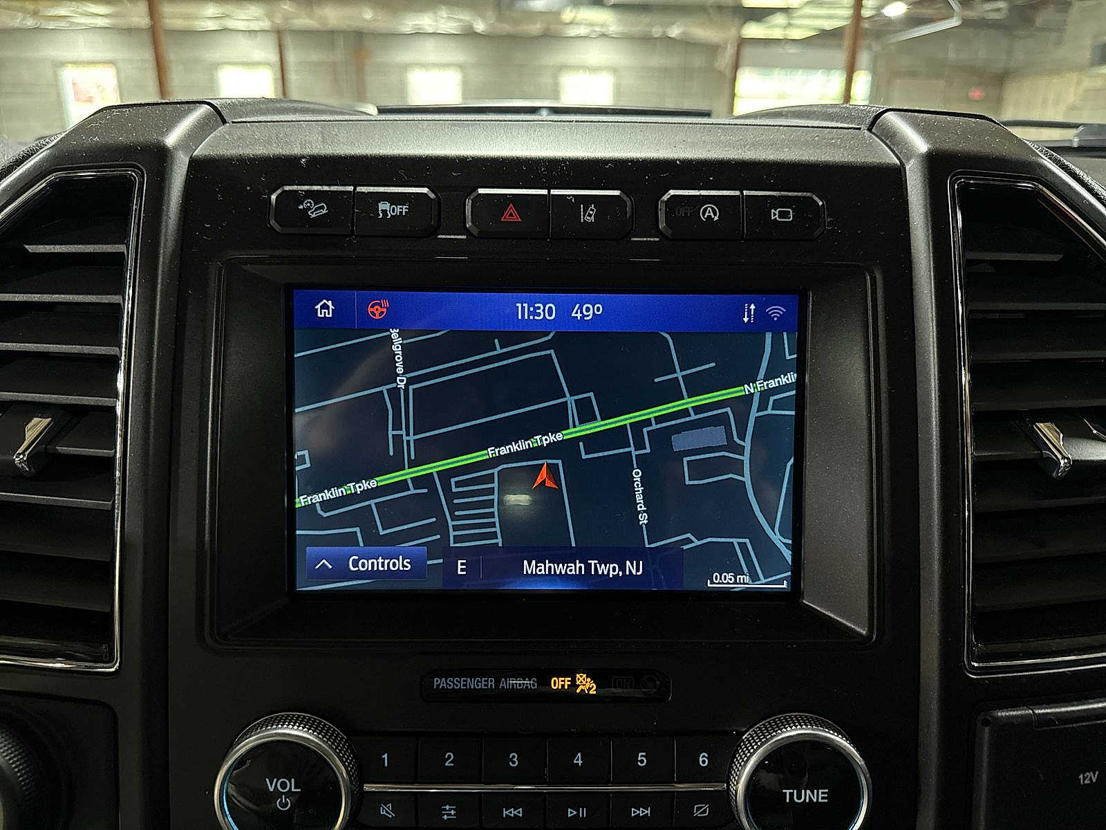 2021 Ford Expedition Limited Image 23 of 37