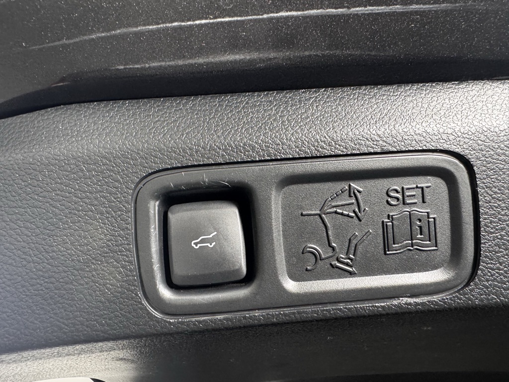 2021 Ford Expedition Platinum Image 17 of 24