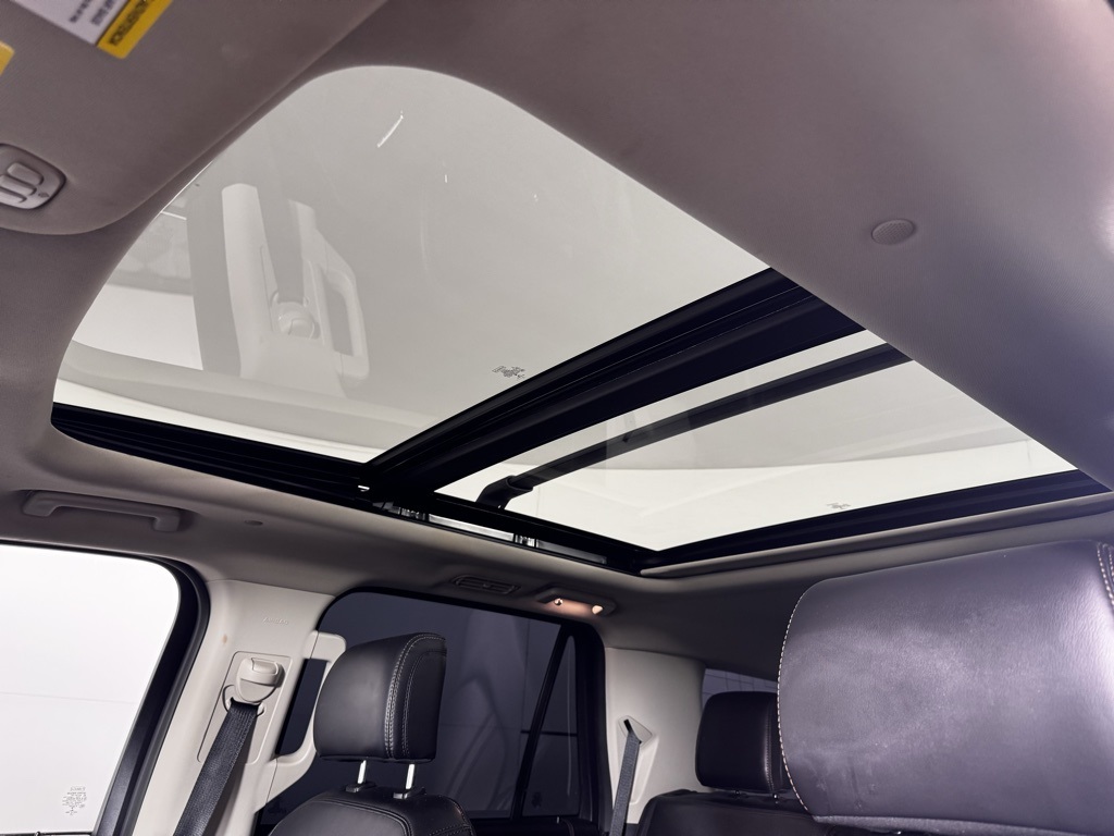 2021 Ford Expedition Platinum Image 11 of 24