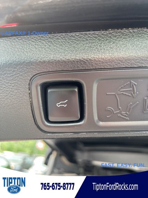 Vehicle image 26 of 31