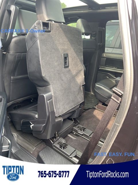 Vehicle image 21 of 31