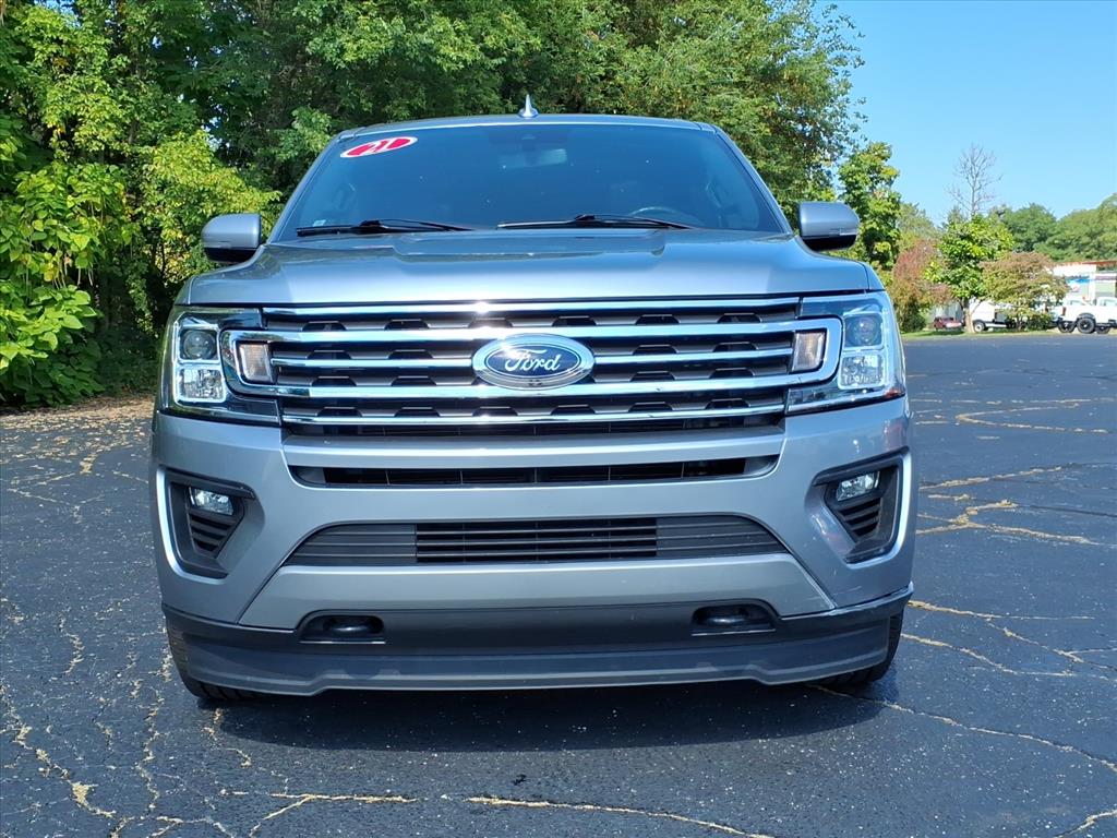2021 Ford Expedition XLT Image 2 of 25
