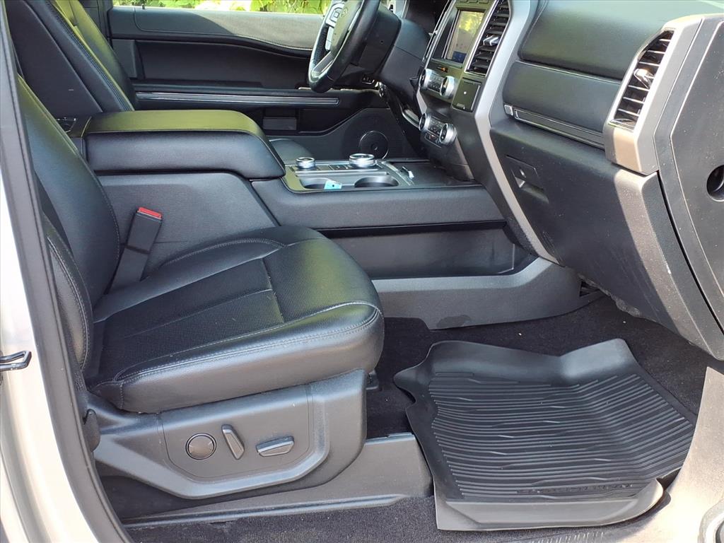 2021 Ford Expedition XLT Image 12 of 25