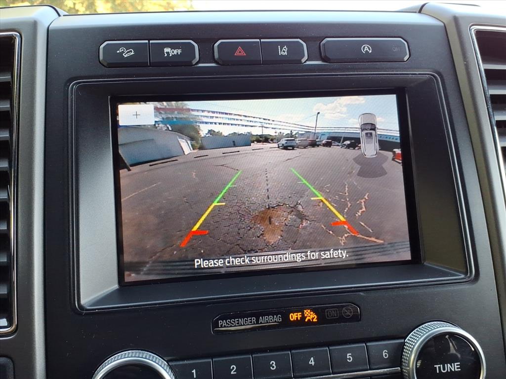 2021 Ford Expedition XLT Image 16 of 25