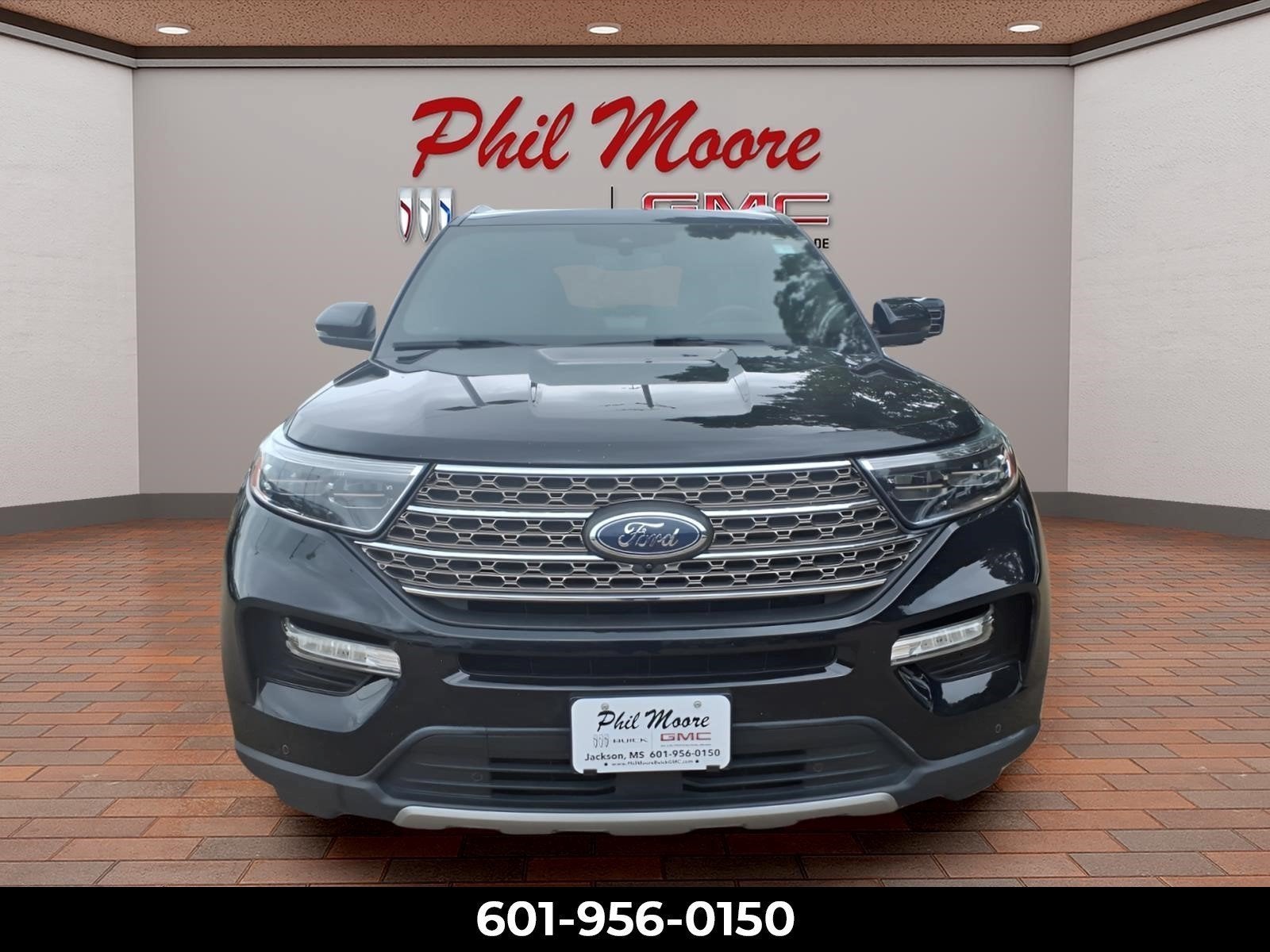 2021 Ford Explorer King Ranch Image 3 of 40