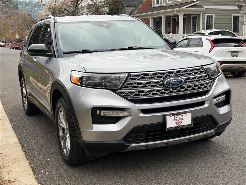 2021 Ford Explorer Limited Image 3 of 45