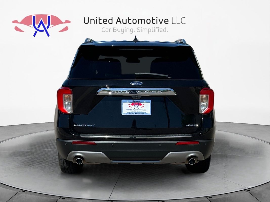 Vehicle image 6 of 44