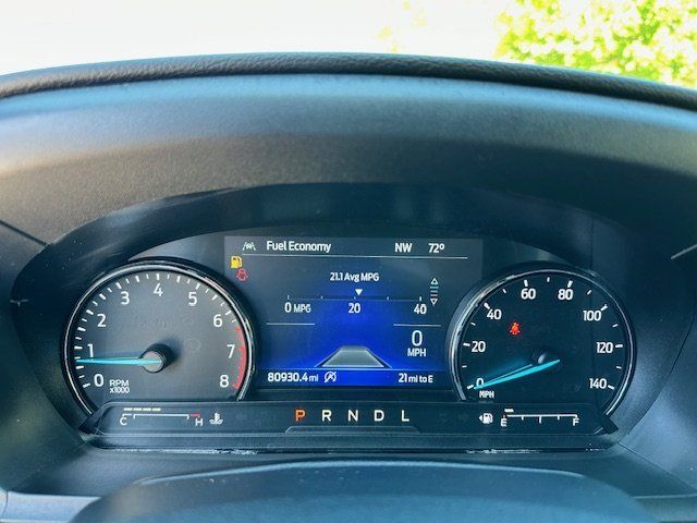 Vehicle image 18 of 44