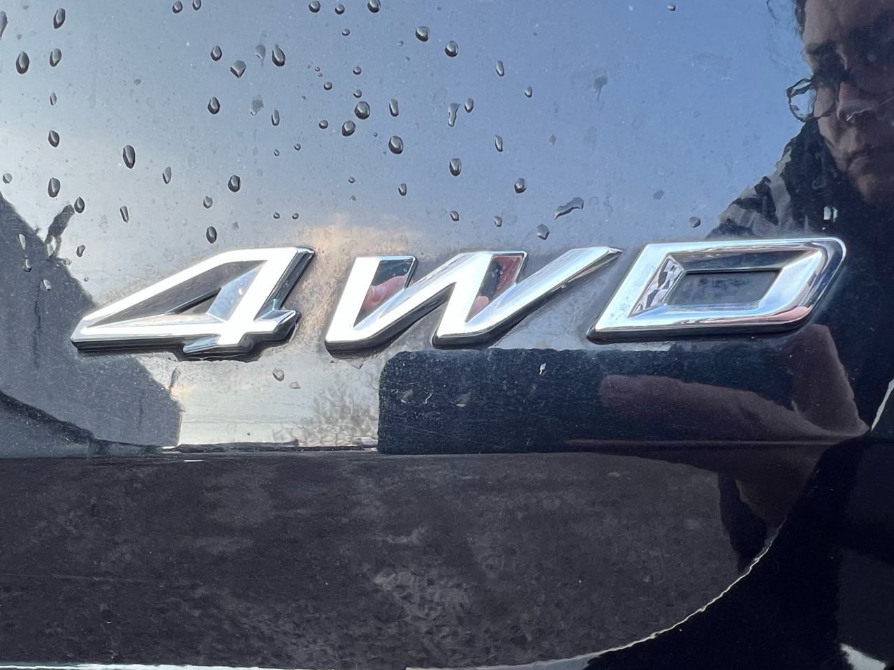 Vehicle image 10 of 32