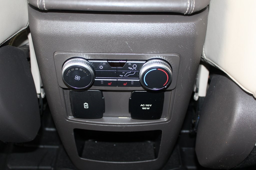 Vehicle image 19 of 48